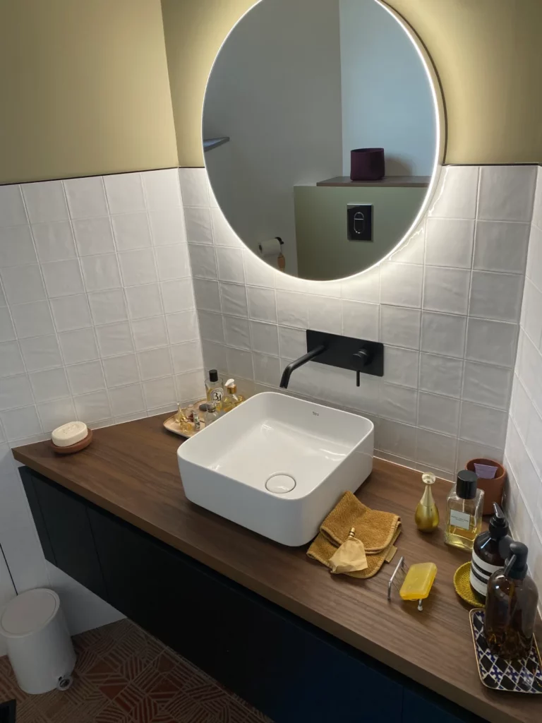 roi-de-carreaux-plomberie-pour-salle-de-bain